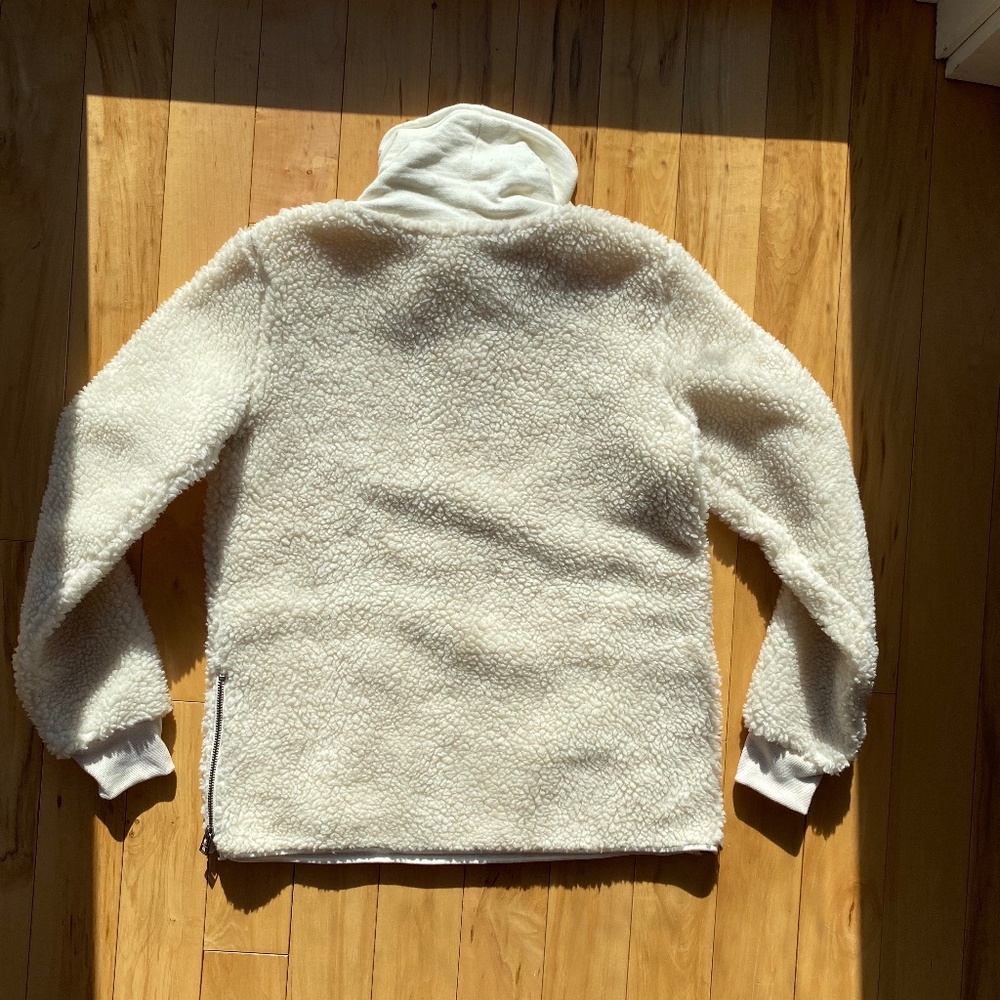 Women's Signature Sherpa Fleece Pullover - Picture 13 of 13